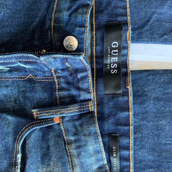 New Guess Men’s ripped jeans - Picture 3 of 4